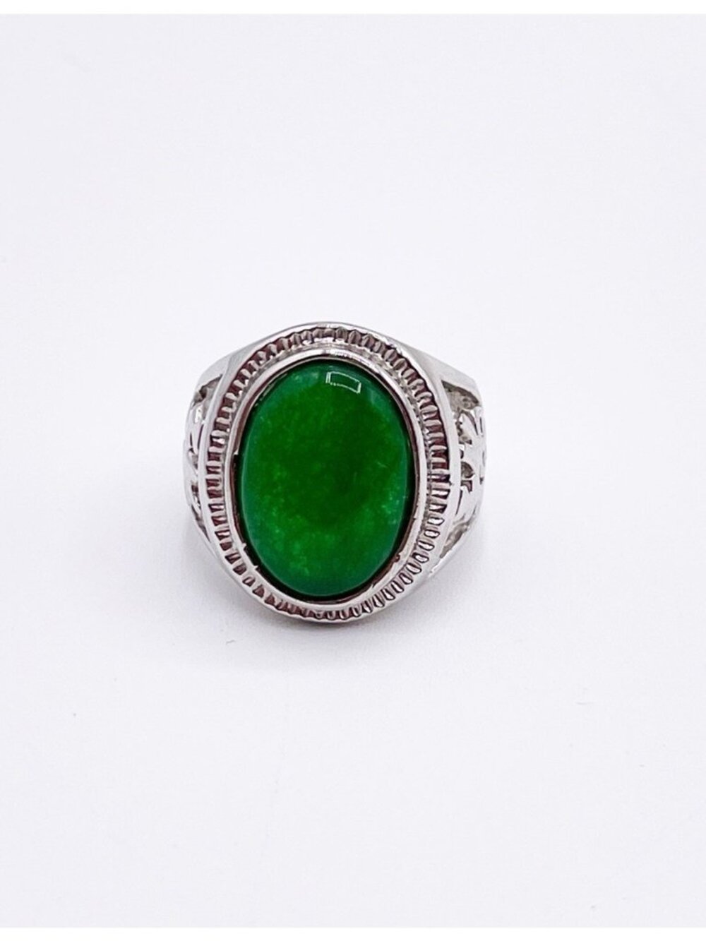 18KGP Green Chalcedony Stone Statement Ring Size 8 Asian Chinese Symbol Cocktail